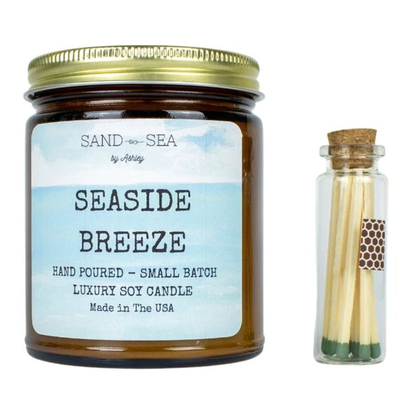 New in Box Sand & Sea Soy Candle - Picture 1 of 3